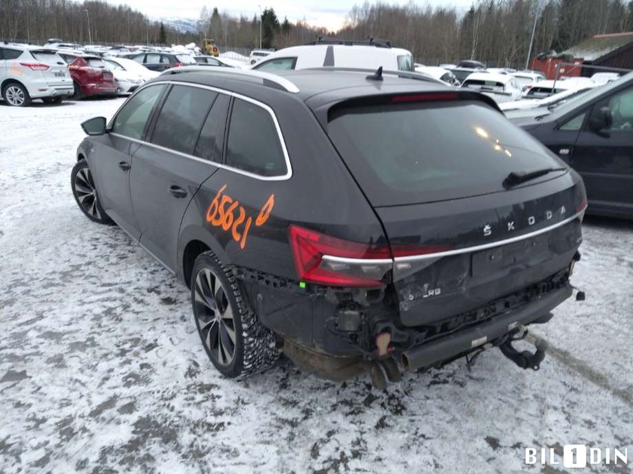 Škoda Superb 2015-->> (Type III) , Motorkode: DTUA, Girkassekode: 