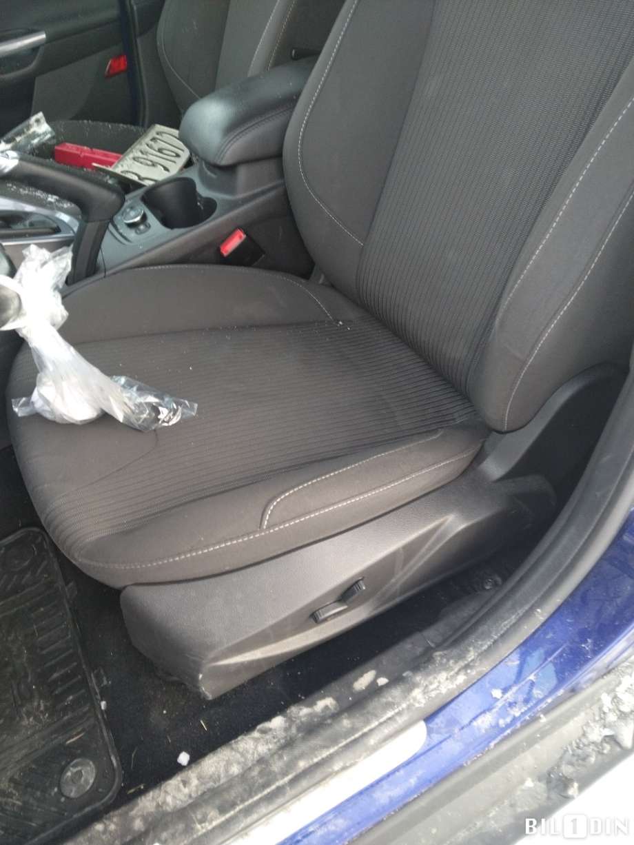 Ford Focus 2011-2014 (Type III, Fase 1) , Motorkode: T1DB, Girkassekode: 