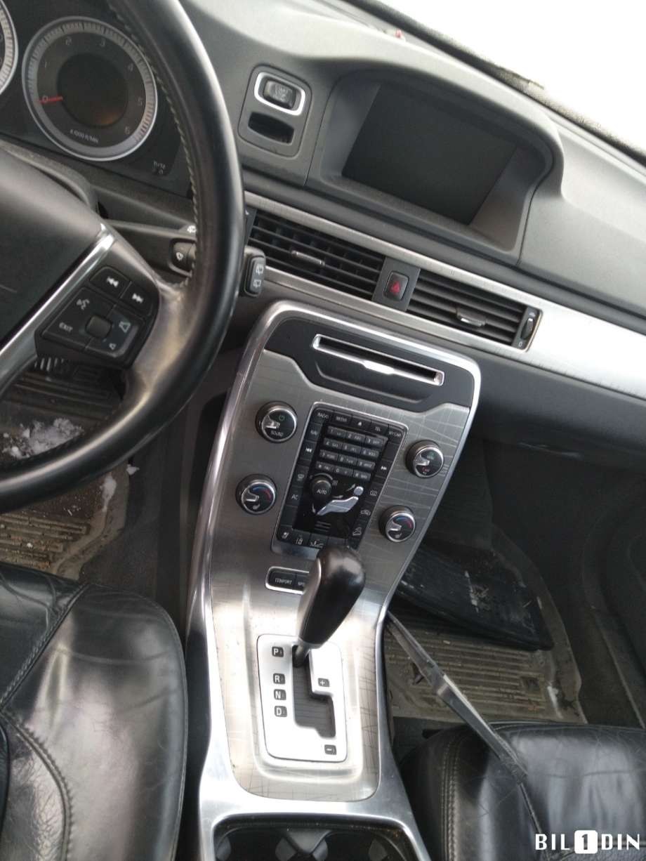 Volvo XC70 2008-2013 (Type II, Fase 1) , Motorkode: D5244T17, Girkassekode: 