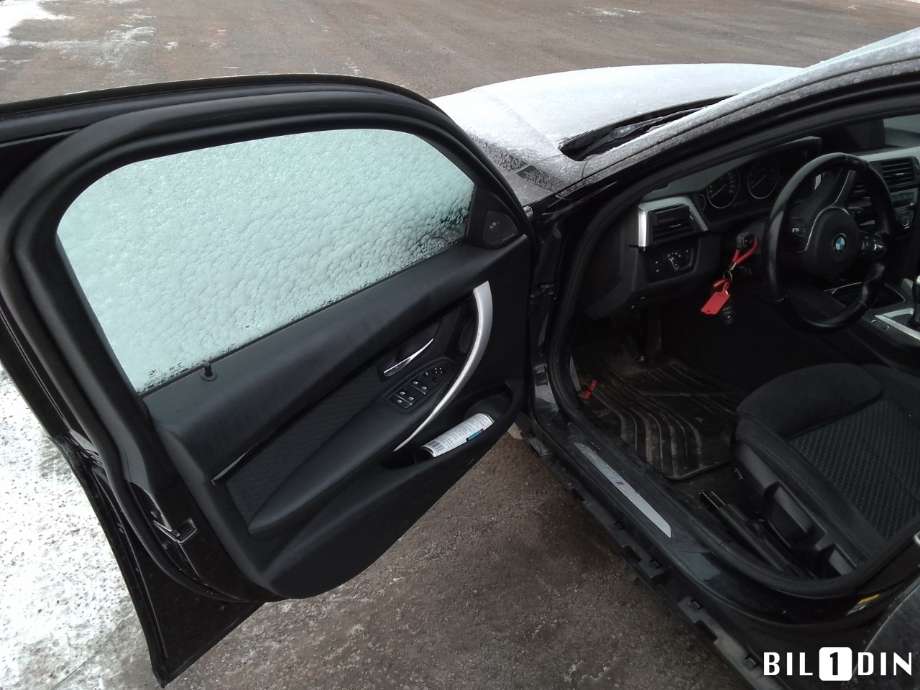 BMW 3-Serie 2012-2018 (F30/F31/F34) (F30/F31/F34), Motorkode: B48-B20A, Girkassekode: 