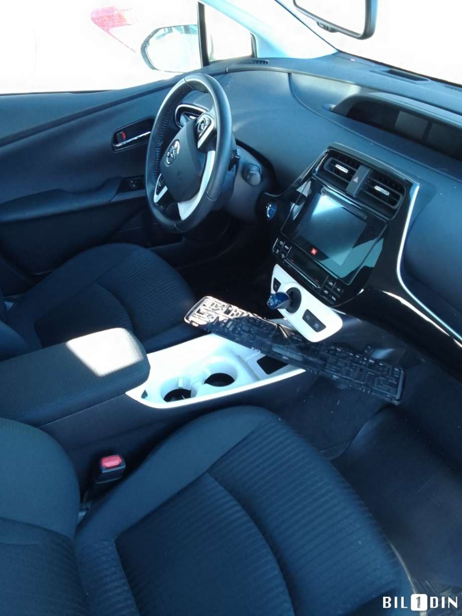 Toyota Prius 2016-2023 (Type IV) (combi) (combi), Motorkode: 2ZR-FXE, Girkassekode: