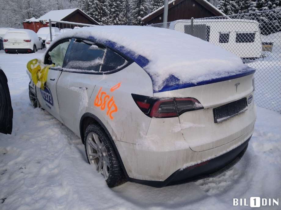 Tesla Model Y 2021-2024 (Type I) , Motorkode: , Girkassekode: 