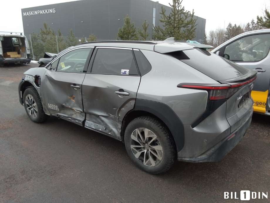 Toyota bZ4X 2022-->> , Motorkode: , Girkassekode: 