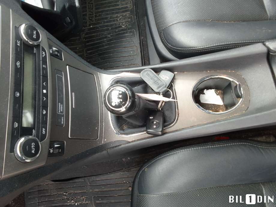 Toyota Avensis 2009-2015 (Type III, Fase 1) , Motorkode: 1AD-FTV, Girkassekode: