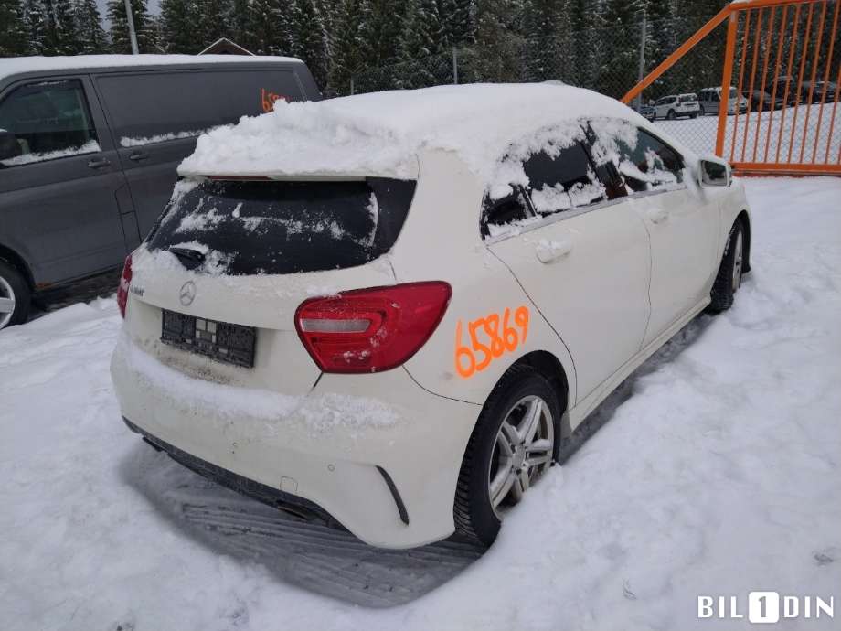 Mercedes A-Klasse 2012-2018 (W176) (W176), Motorkode: M270.910, Girkassekode: 