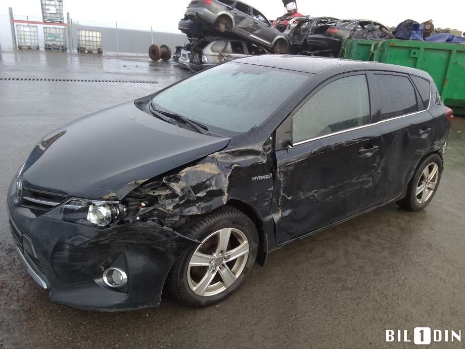 Toyota Auris 2013-2015 (Type II, Fase 1) , Motorkode: 2ZR-FXE, Girkassekode: 