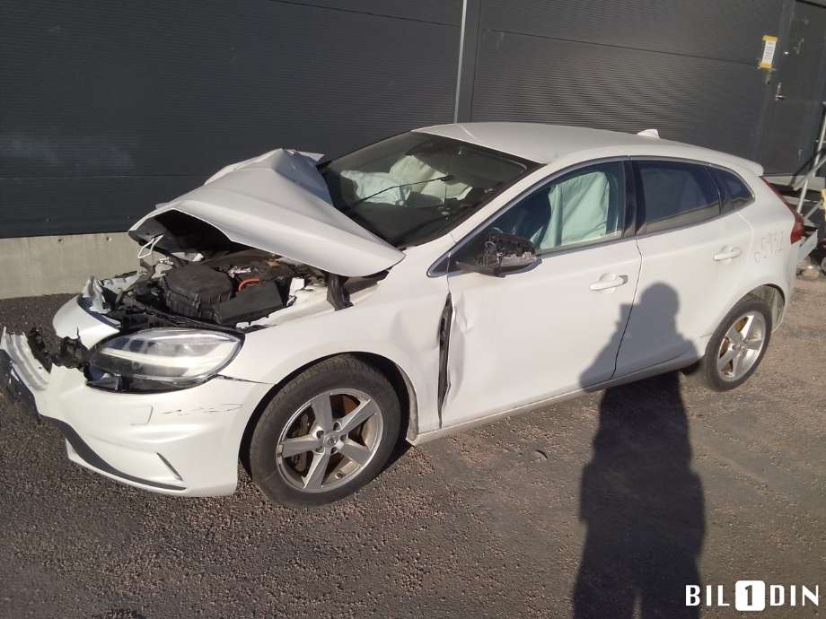 Volvo V40 2012-2019 , Motorkode: B4154T5, Girkassekode: 