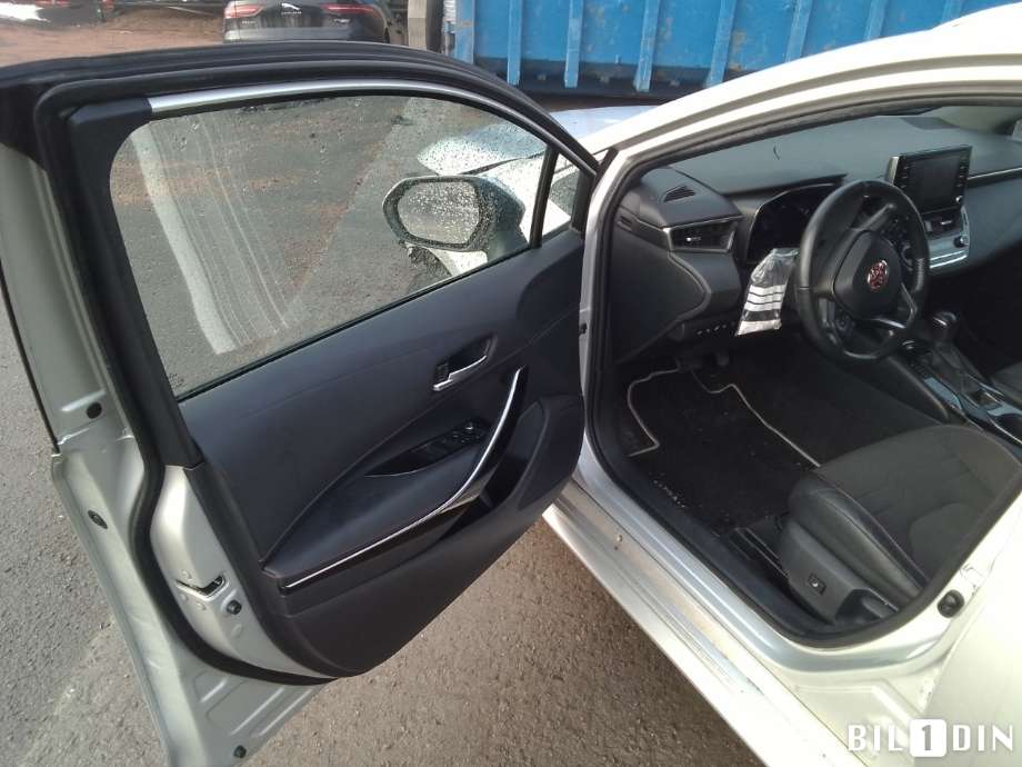 Toyota Corolla 2019-->> , Motorkode: 2ZR-FXE, Girkassekode: 
