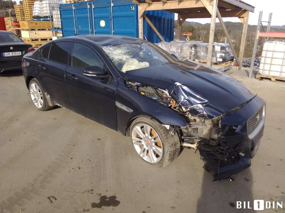 Jaguar XE 2015-->> , Motorkode: 204DTA, Girkassekode: