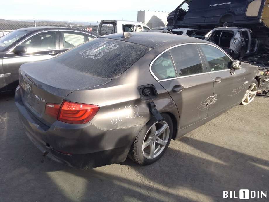 BMW 5-Serie 2010-2017 (F10/F11) (F10/F11), Motorkode: N47-D20C, Girkassekode: 