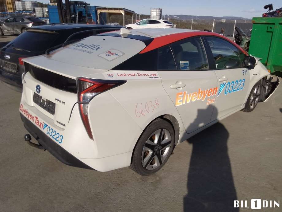Toyota Prius 2016-2023 (Type IV) (combi) (combi), Motorkode: 2ZR-FXE, Girkassekode: 