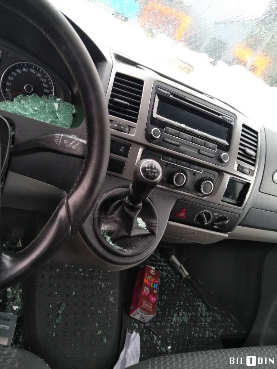 VW Transporter / Caravelle 2009-2015 (Fase 2) (T5) (T5), Motorkode: CAAC, Girkassekode: