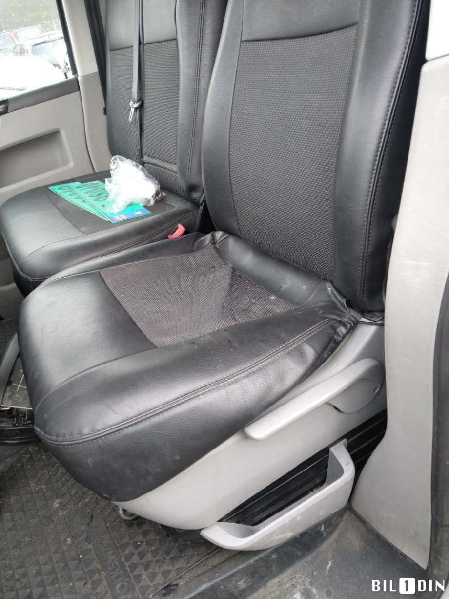 VW Transporter / Caravelle 2009-2015 (Fase 2) (T5) (T5), Motorkode: CAAD, Girkassekode: 