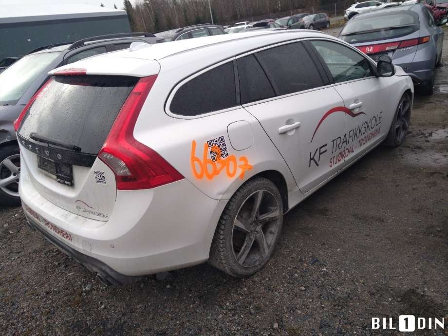 Volvo V60/V60 CC 2013-2018 (Type I, Fase 2) , Motorkode: D4162T, Girkassekode: 