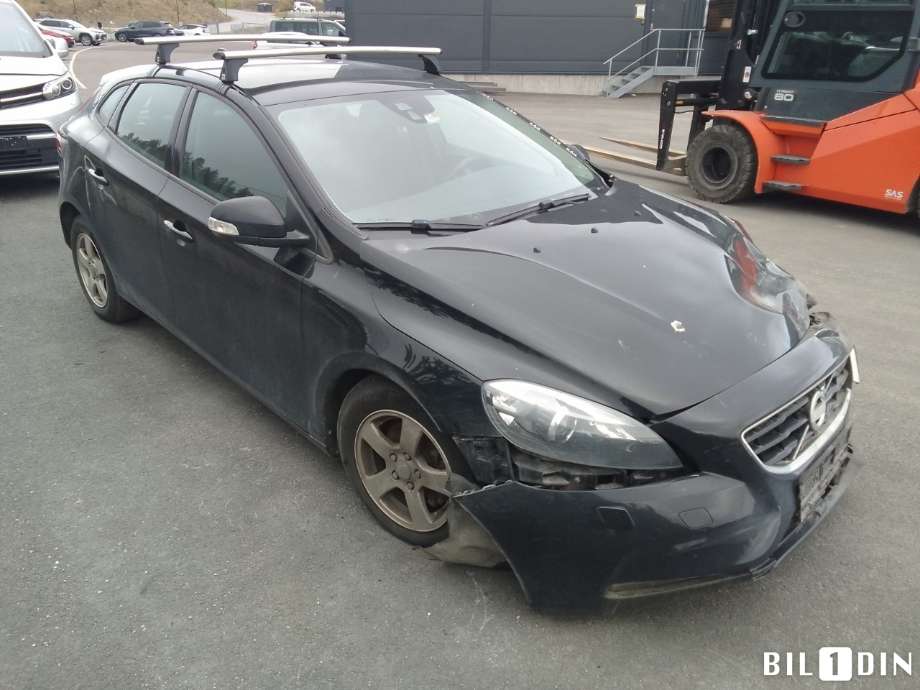 Volvo V40 2012-2019 , Motorkode: D4162T, Girkassekode: 