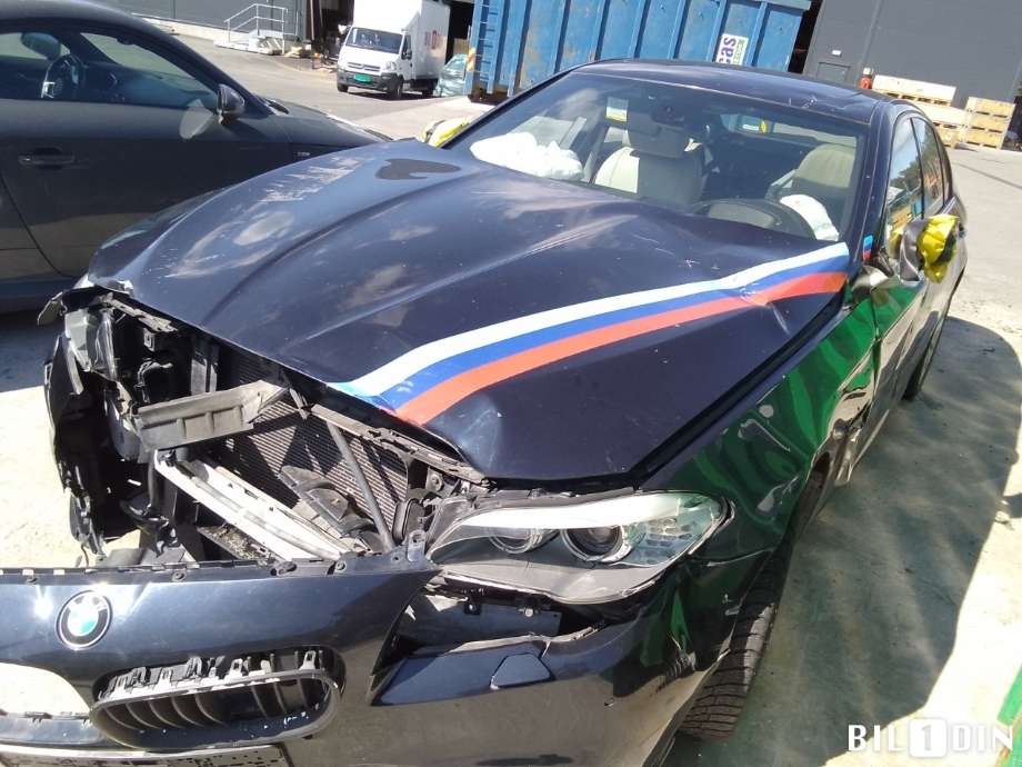 BMW 5-Serie 2010-2017 (F10/F11) (F10/F11), Motorkode: N53-B30A, Girkassekode: 