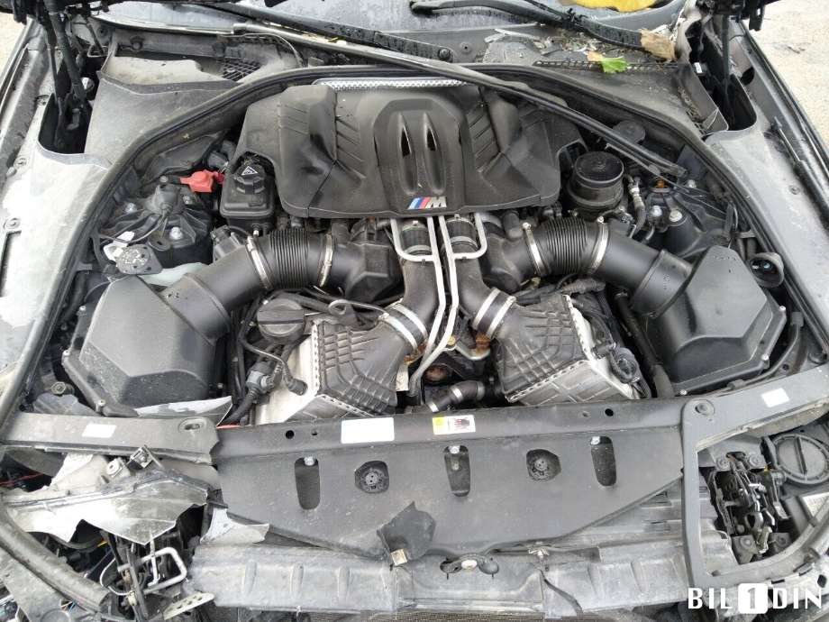 BMW 5-Serie 2010-2017 (F10/F11) (F10/F11), Motorkode: S63-B44B, Girkassekode: