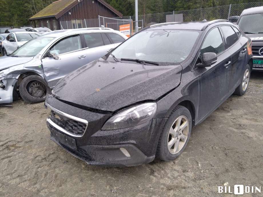 Volvo V40 2012-2019 , Motorkode: D4162T, Girkassekode: 