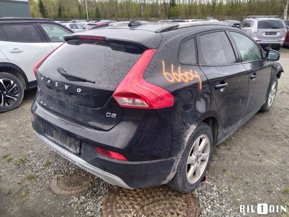 Volvo V40 2012-2019 , Motorkode: D4162T, Girkassekode: