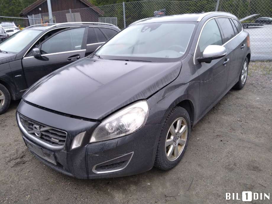 Volvo V60 2010-2013 (Type I, Fase 1) , Motorkode: D5204T2, Girkassekode: