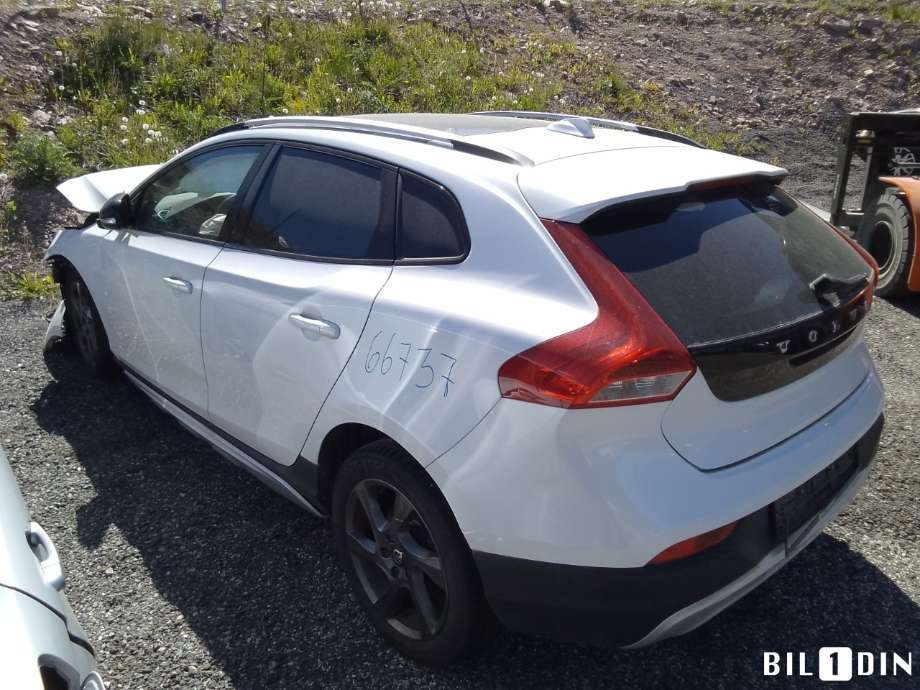 Volvo V40 2012-2019 , Motorkode: D4162T, Girkassekode: 