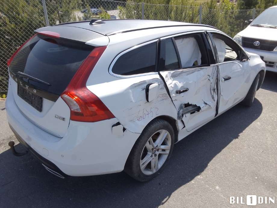 Volvo V60/V60 CC 2013-2018 (Type I, Fase 2) , Motorkode: D87PHEV, Girkassekode: 
