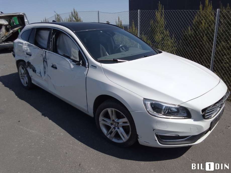 Volvo V60/V60 CC 2013-2018 (Type I, Fase 2) , Motorkode: D87PHEV, Girkassekode: 