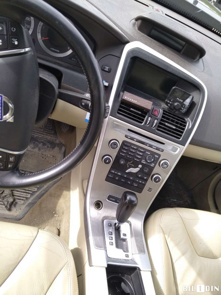 Volvo XC60 2008-2013 (Type I, Fase 1) , Motorkode: D5244T10, Girkassekode: 