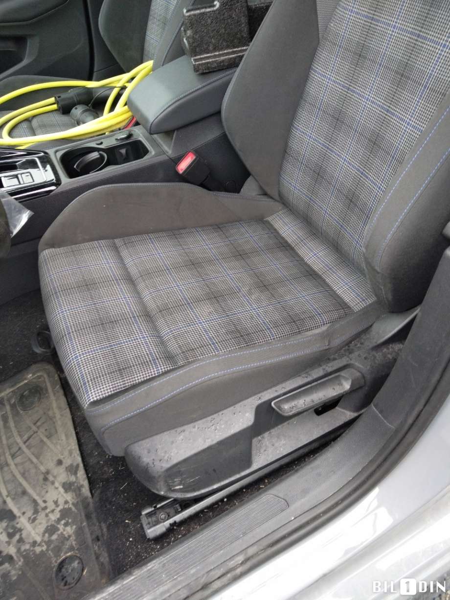 VW Golf VIII 2020-->> , Motorkode: DGEA, Girkassekode: 