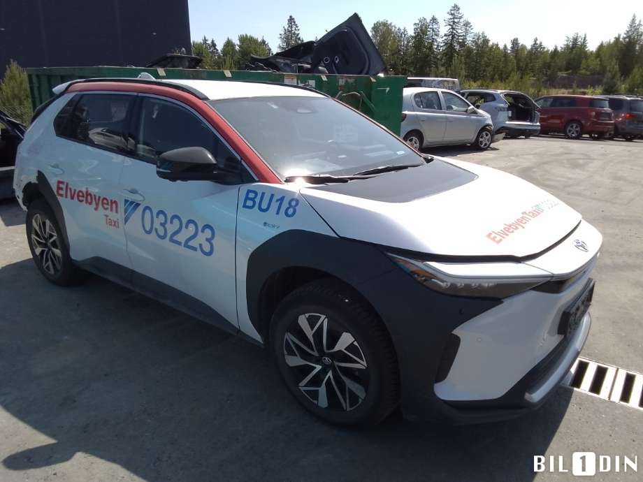 Toyota bZ4X 2022-->> , Motorkode: , Girkassekode: