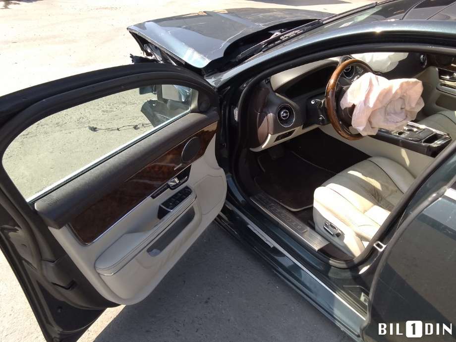 Jaguar XJ X351 2010-->> , Motorkode: 306DT, Girkassekode: