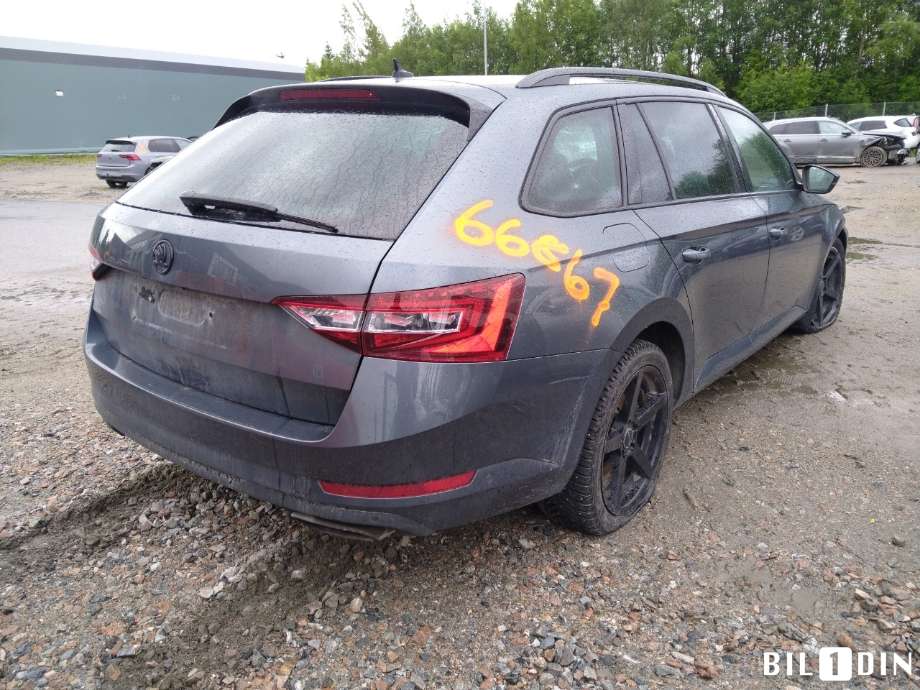 Škoda Superb 2015-->> (Type III) , Motorkode: CJXA, Girkassekode: 