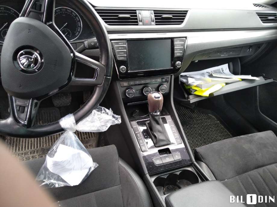 Škoda Superb 2015-->> (Type III) , Motorkode: CJXA, Girkassekode: 