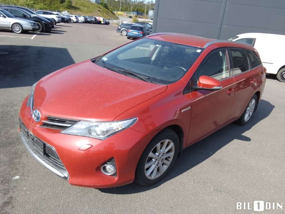 Toyota Auris 2013-2015 (Type II, Fase 1) , Motorkode: 2ZR-FXE, Girkassekode: 