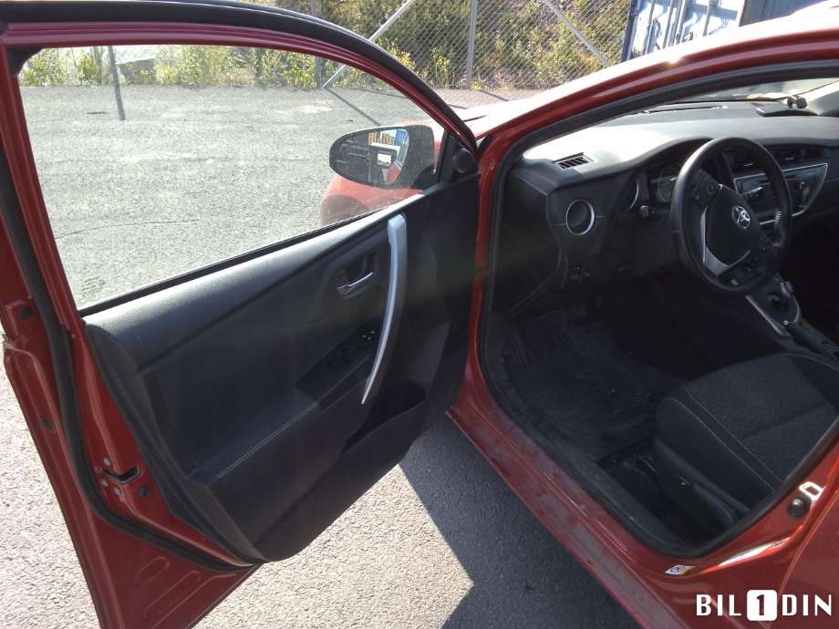 Toyota Auris 2013-2015 (Type II, Fase 1) , Motorkode: 2ZR-FXE, Girkassekode: 