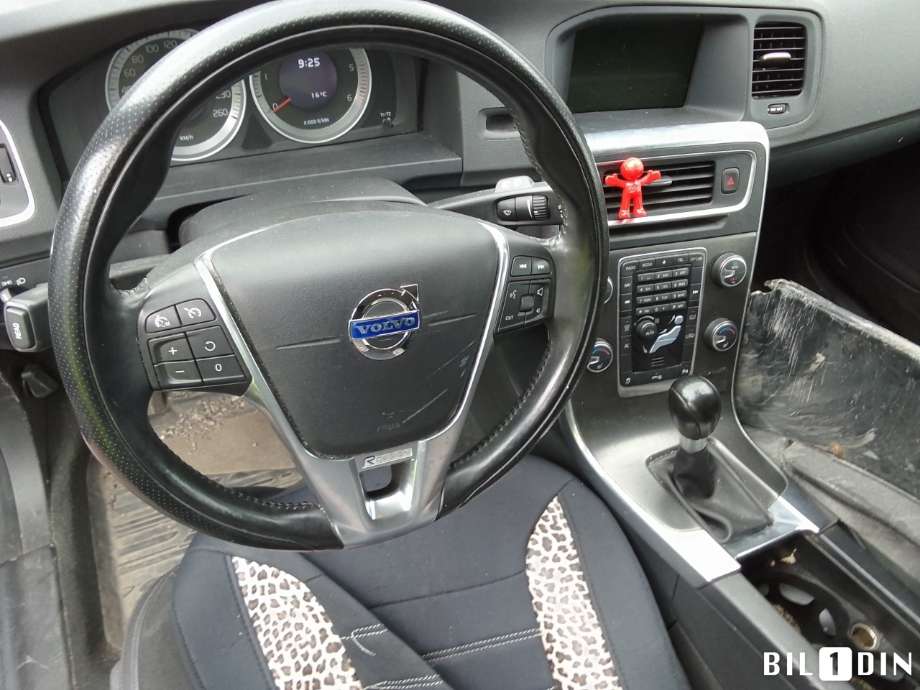 Volvo V60 2010-2013 (Type I, Fase 1) , Motorkode: D4162T, Girkassekode: 