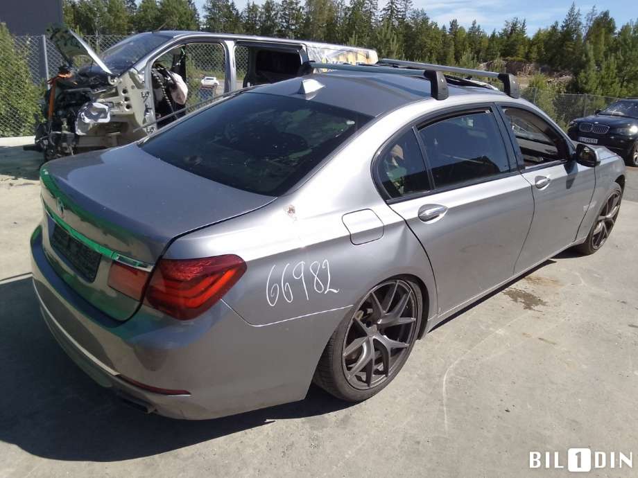 BMW 7-Serie 2009-2015 (F01/F02/F03/F04) (F01/F02/F03/F04), Motorkode: N57-D30C, Girkassekode: 