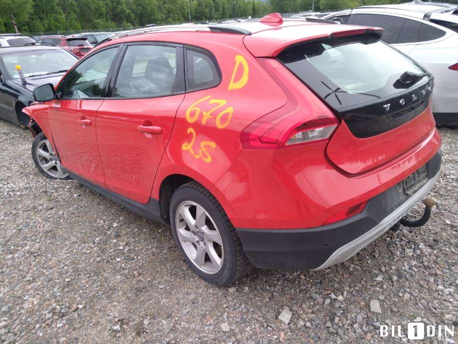 Volvo V40 2012-2019 , Motorkode: D4162T, Girkassekode: 