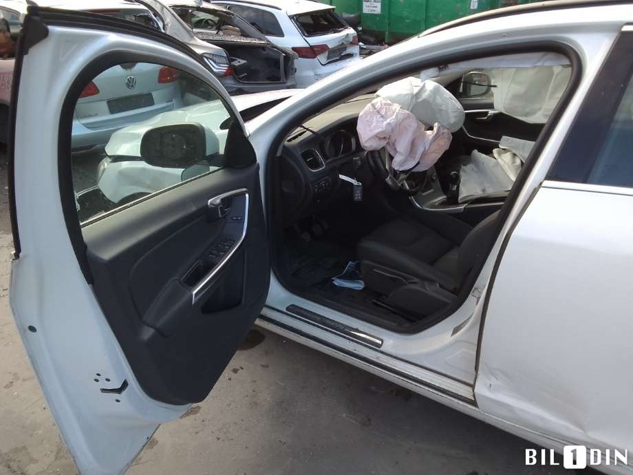 Volvo V60/V60 CC 2013-2018 (Type I, Fase 2) , Motorkode: D4162T, Girkassekode:
