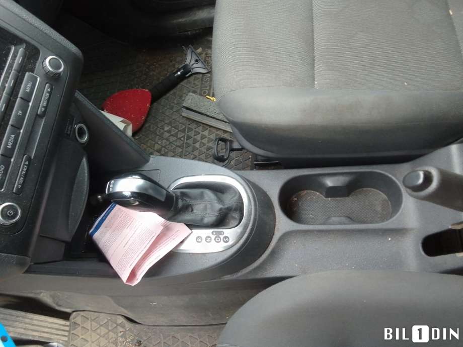 VW Caddy 2010-2015 (Type III, Fase 2) , Motorkode: CAYD, Girkassekode: