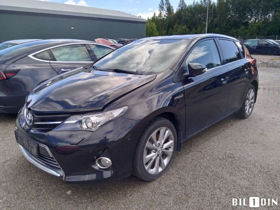 Toyota Auris 2013-2015 (Type II, Fase 1) , Motorkode: 2ZR-FXE, Girkassekode: 