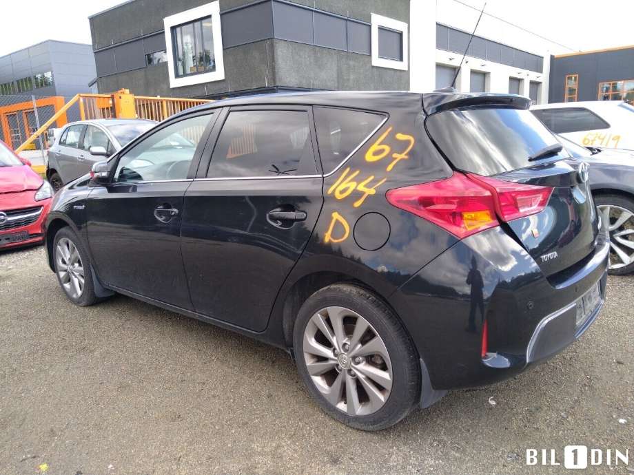 Toyota Auris 2013-2015 (Type II, Fase 1) , Motorkode: 2ZR-FXE, Girkassekode: 