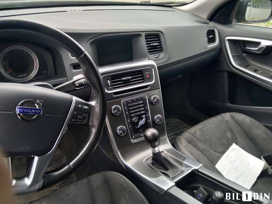 Volvo V60 2010-2013 (Type I, Fase 1) , Motorkode: D4162T, Girkassekode: 
