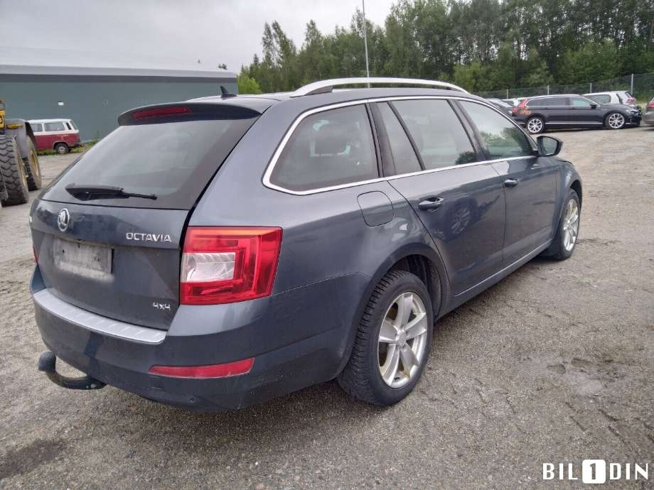 Škoda Octavia 2013-2016 (Type III, Fase 1) , Motorkode: CRMB, Girkassekode: 