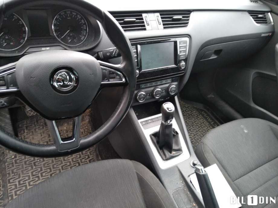 Škoda Octavia 2013-2016 (Type III, Fase 1) , Motorkode: CRMB, Girkassekode: 