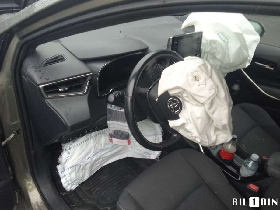 Toyota Corolla 2019-->> , Motorkode: 2ZR-FXE, Girkassekode: 