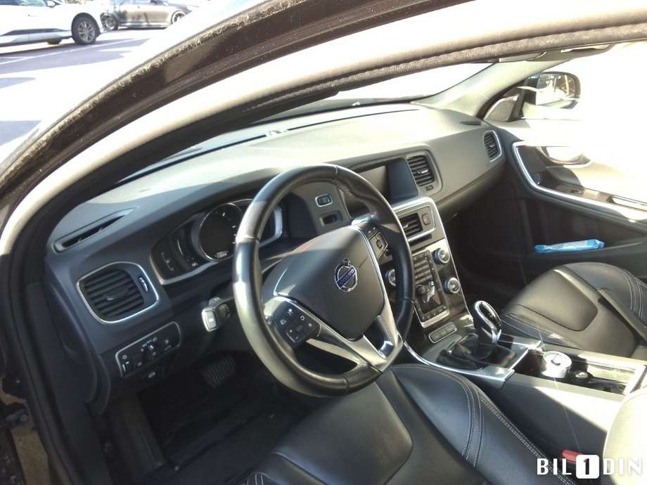 Volvo V60/V60 CC 2013-2018 (Type I, Fase 2) , Motorkode: D97PHEV, Girkassekode: 