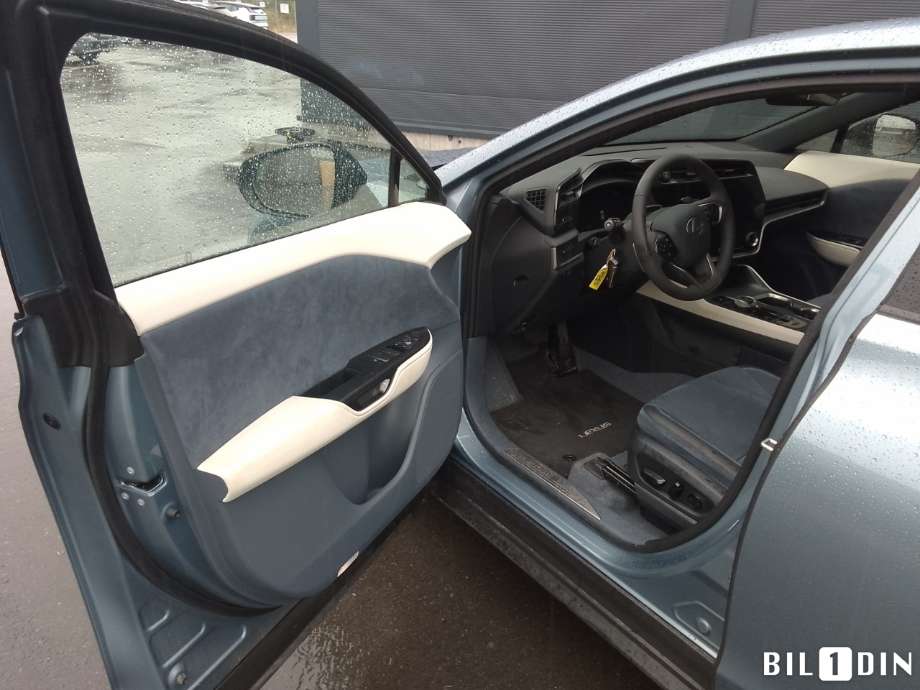 Lexus RC 2015-->> , Motorkode: 1XM, Girkassekode: 