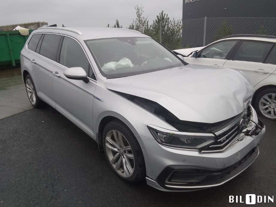 VW Passat 2015-2019 (Fase 1) (B8) (B8), Motorkode: DGEB, Girkassekode: 