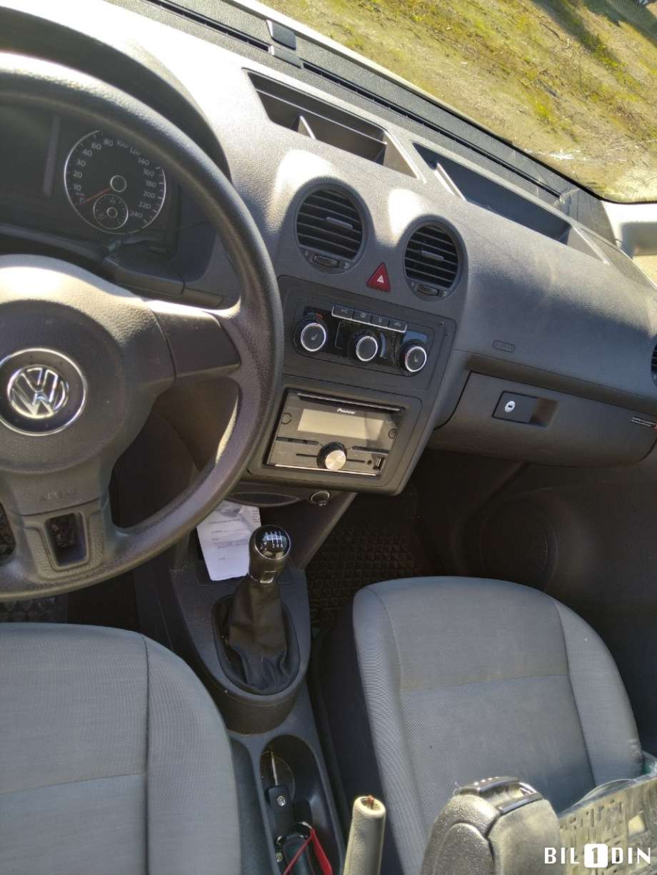 VW Caddy 2010-2015 (Type III, Fase 2) , Motorkode: CFHF, Girkassekode: 